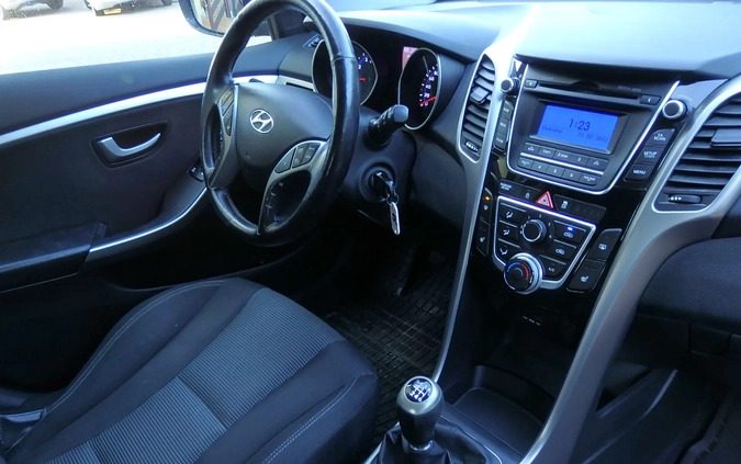 Hyundai I30 cena 32990 przebieg: 163000, rok produkcji 2014 z Dukla małe 667